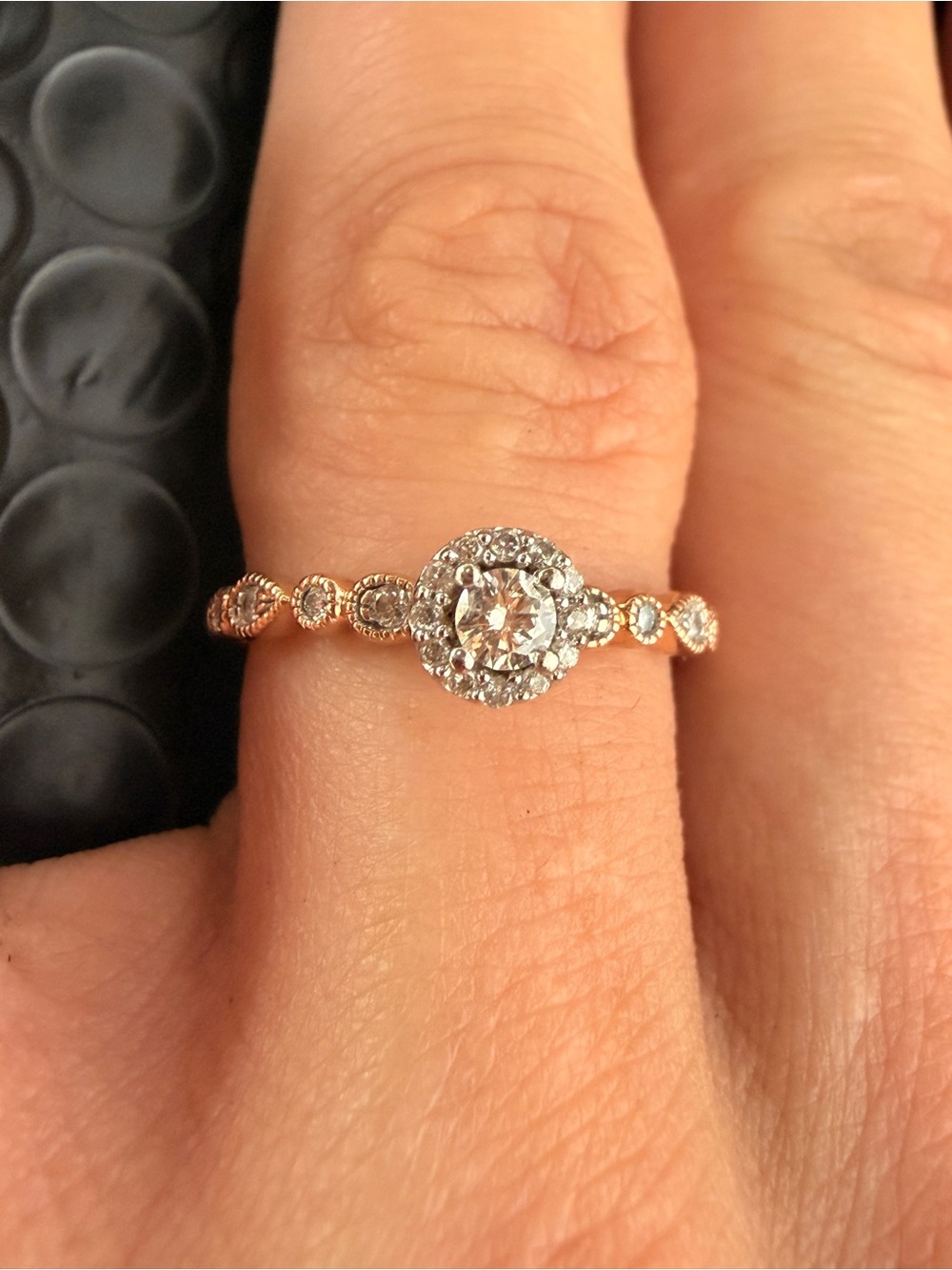 💫10KT Rose Gold Halo Natural Diamond Ring Sz7💫